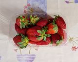 Foto del passaggio 1 della ricetta Semifreddo alle fragole