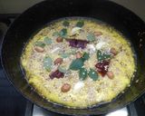 વેજી રવા હાંડવો (Veggie Rava Handvo Recipe In Gujarati) રેસીપી સ્ટેપ3ફોટો