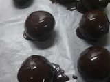 Bola bola coklat oreo