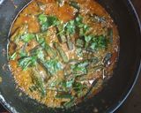 A picture of step 5 of Dahi Bhindi.