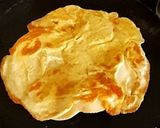 A picture of step 4 of Egg roll.