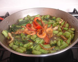 Foto del paso 6 de la receta: Paella de verduras, gambas y bacalao