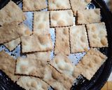 Foto del paso 5 de la receta: Galletitas de agua, una adicción