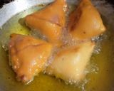 A picture of step 6 of Samosa.