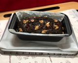 A picture of step 6 of Rich Choco Oven Cake.