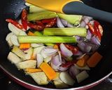 Foto langkah ke 3 dari resep Sup ikan tenggiri kuah asam.