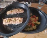 Foto del paso 5 de la receta: Salmón al vapor con verduritas en thermomix