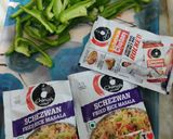 शेजवान फ्राईड राईस (schezwan fried rice recipe in Hindi) रेसिपी चरण 2 फोटो