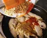 A picture of step 4 of Chicken Korma.