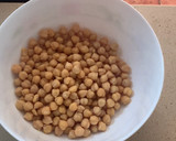 Foto del paso 1 de la receta: Ensalada de garbanzos, tomate y anchoas