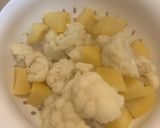 A picture of step 5 of Cauliflower Cream Soup🥣.