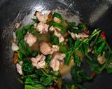 Foto langkah ke 2 dari resep Ca sawi ayam pedas.