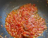 Foto langkah ke 2 dari resep Serundeng Kelapa Rasa Pedas Manis.