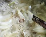 A picture of step 1 of Super Quick! 10-Minute Curry Udon – Easy Lunch.
