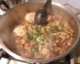 Foto del passaggio 5 della ricetta Pollo con i chiodini