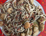 Foto del paso 7 de la receta: Alcachofas con gulas, gambas y jamón