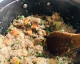 A picture of step 5 of Meatpies and Sour mayonnaise dip.