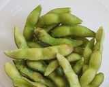 A picture of step 1 of Irresistible Garlic Butter Soy Sauce Grilled Edamame.