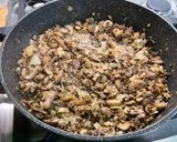 Une image de l'étape 15 de Lentilles Vertes aux Champignons Bruns.