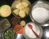 A picture of step 1 of Sabudana Paratha.