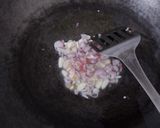 Foto langkah ke 1 dari resep Nasi Goreng Merah Putih.