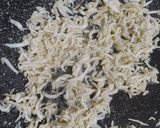 Foto langkah ke 3 dari resep Tumis Teri Daun Pepaya.