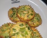 A picture of step 4 of Chicken veg muffins.
