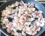 Foto del paso 3 de la receta: Arroz de pescado con gambas y almejas