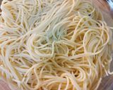 Foto del paso 1 de la receta: Espaguetis con salsa Alfredo y berenjena crujiente
