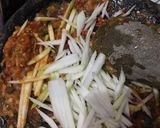 Foto langkah ke 3 dari resep Sambal Pencit (Mangga Muda).