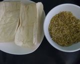 Hình bước làm 1 của món Chả đậu cốm non áp chảo