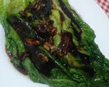 Foto langkah ke 4 dari resep Stir garlic lettuce.