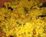 A picture of step 3 of Masala Poha.