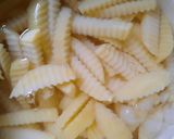 Foto langkah ke 2 dari resep French Fries a.k.a Kentang Goreng.