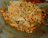 Foto langkah ke 6 dari resep 21. Spaghetti goreng pedas.