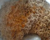 A picture of step 3 of Plain maggi.