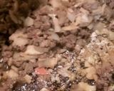 A picture of step 1 of Surf and turf chopped cheese.