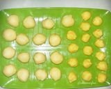 Foto langkah ke 3 dari resep Bolen Pisang Coklat Keju.