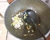 Foto langkah ke 2 dari resep Nasi Goreng Simpel.