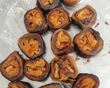 عکس مرحله 6 از دستور لواشک دورنگ مغزدار