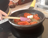 Foto del paso 11 de la receta: Albóndigas de Sepia en salsa de piquillos y puré de patatas