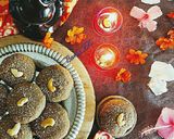 મલ્ટી ગ્રેઇન ચૂરમા ના લાડુ (Multi Grain Churma Ladoo Recipe In Gujarati) રેસીપી સ્ટેપ5ફોટો