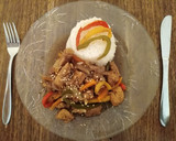 Foto del paso 6 de la receta: Verduras salteadas con pollo y arroz blanco!! 🥙