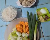 Foto langkah ke 1 dari resep 78. Soup Bihun Labu air.