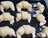 Foto del paso 6 de la receta: Medialunas de manteca
