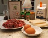 A picture of step 1 of Spanish-Style Meatballs in Sauce.