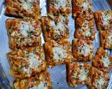 A picture of step 12 of Chicken bread pizza.