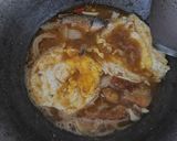 Foto langkah ke 4 dari resep Telur Ceplok Bumbu Sarden.