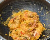 Foto langkah ke 6 dari resep Udang Saus Telur Asin / Prawn Salted Egg.