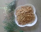 Foto langkah ke 5 dari resep Kacang goreng kupas.